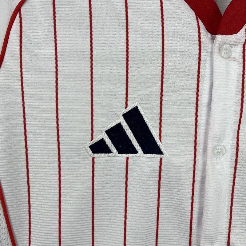 CAMISA DO ARSENAL ESPECIAL BASEBALL 25/26 - BRANCA